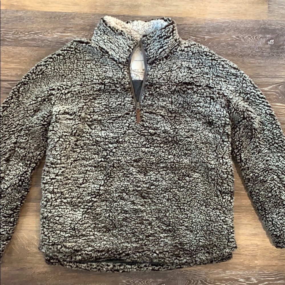 Sherpa half zip pull-over. Women’s medium.